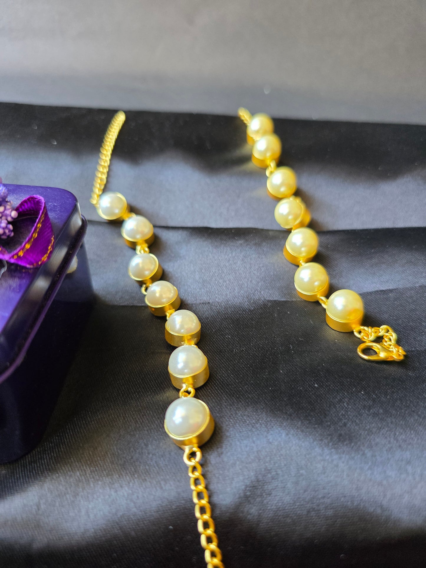 Samaira Pearl Bracelet