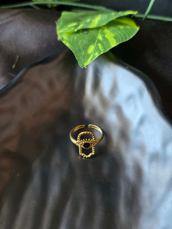 Nivara Eye Ring