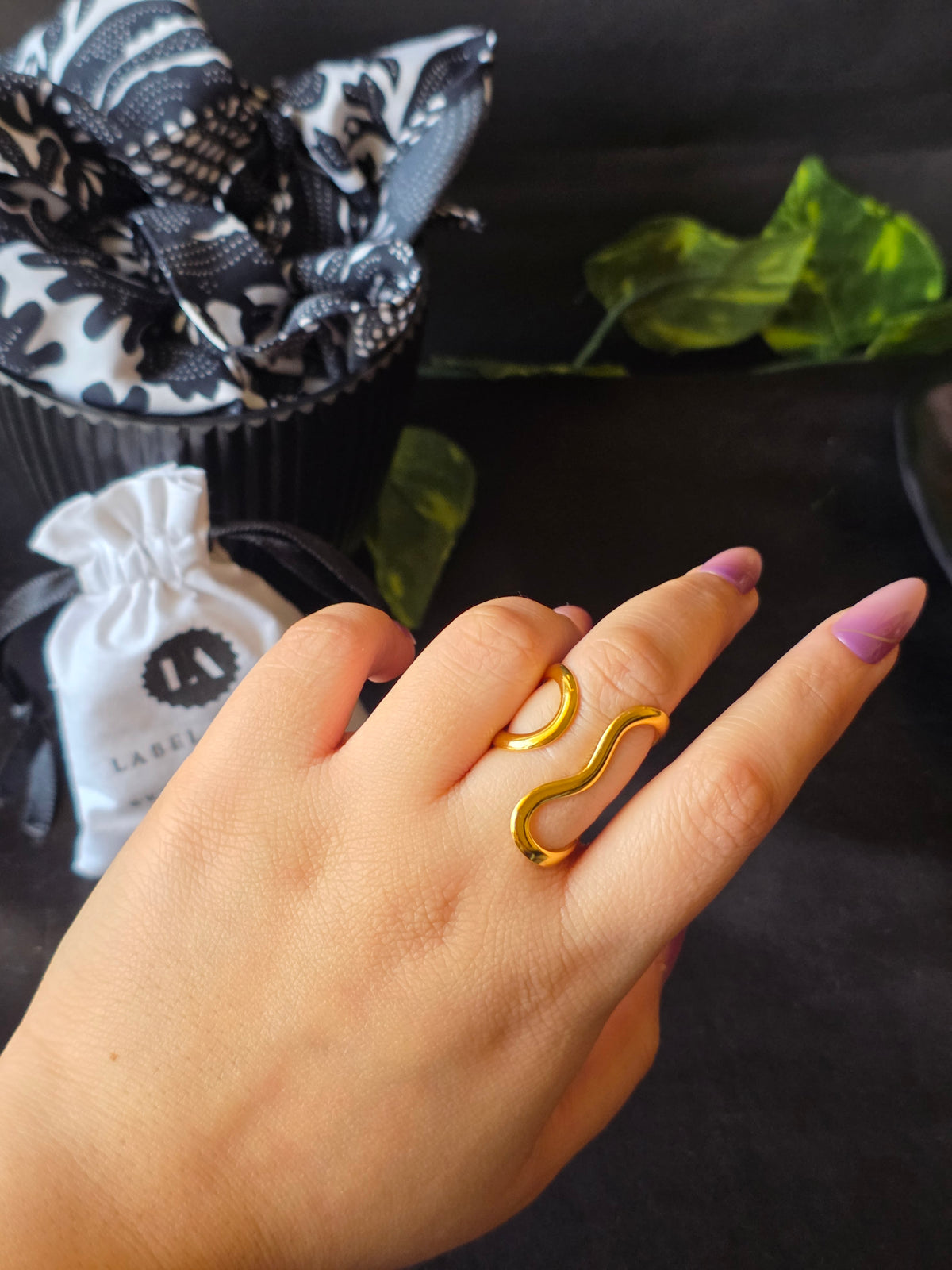 Selvra Form Ring