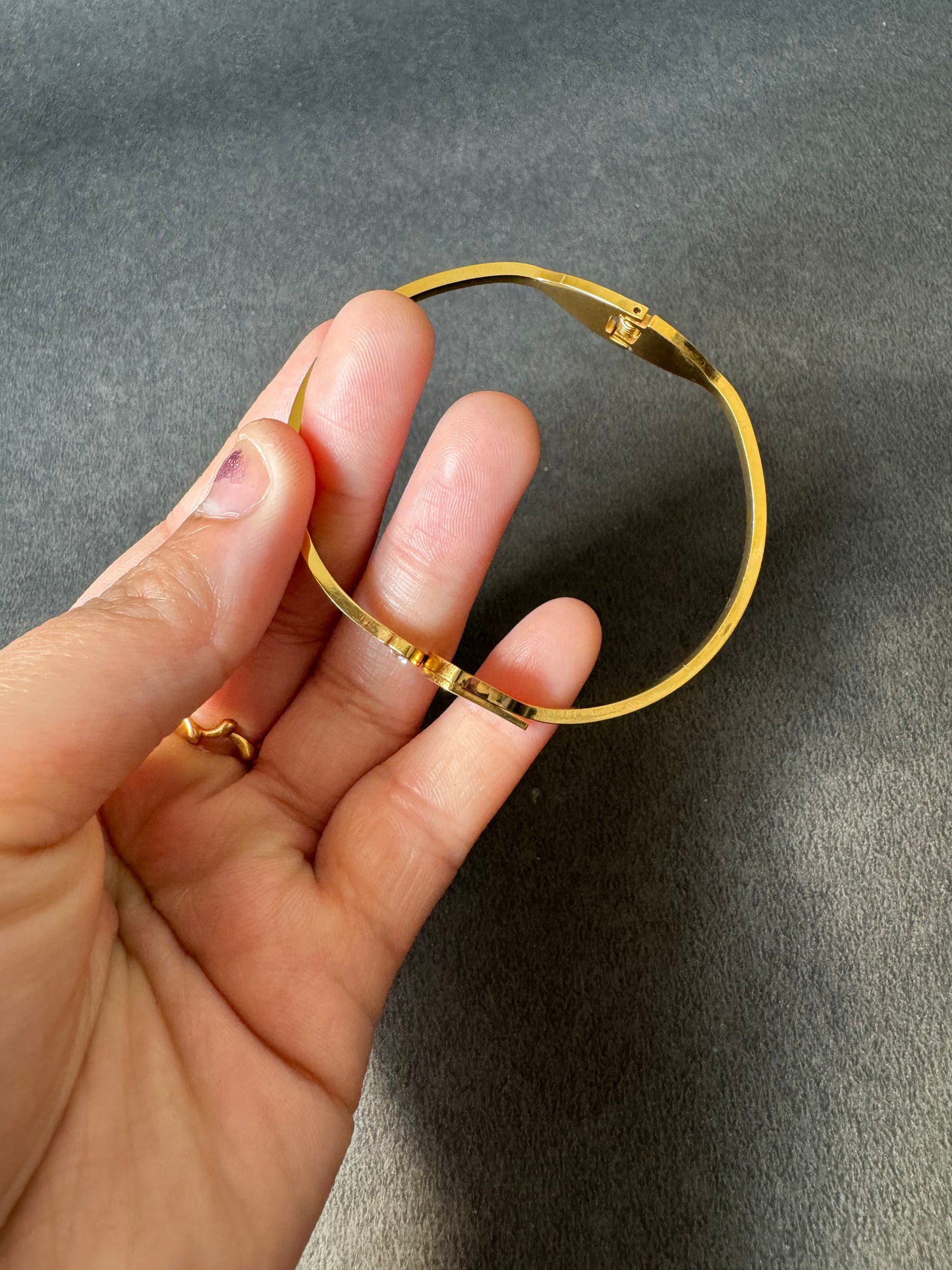 Elegant Edge Triangle Bracelet
