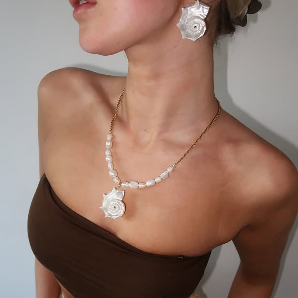 Maravelle Shell Hoops