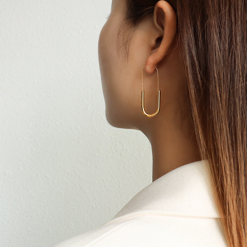Elyra Curve Hoop Earrings