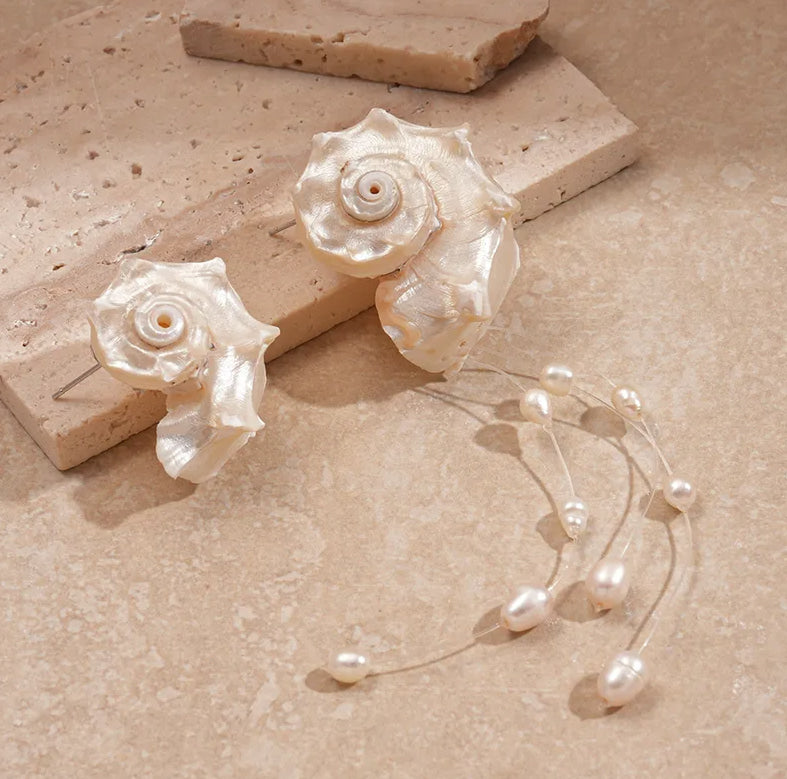 Marenelle Crest Earrings