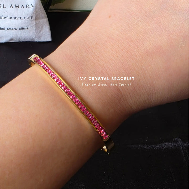 Valentine Luxe Shimmer Bloom Hamper - 18KT GOLD PLATED 1 PIECE