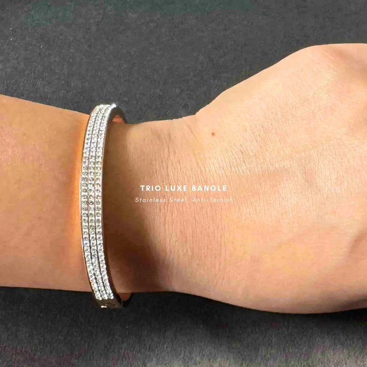 Valentine Luxe Jewellery & Chocolate Hamper - Bright love