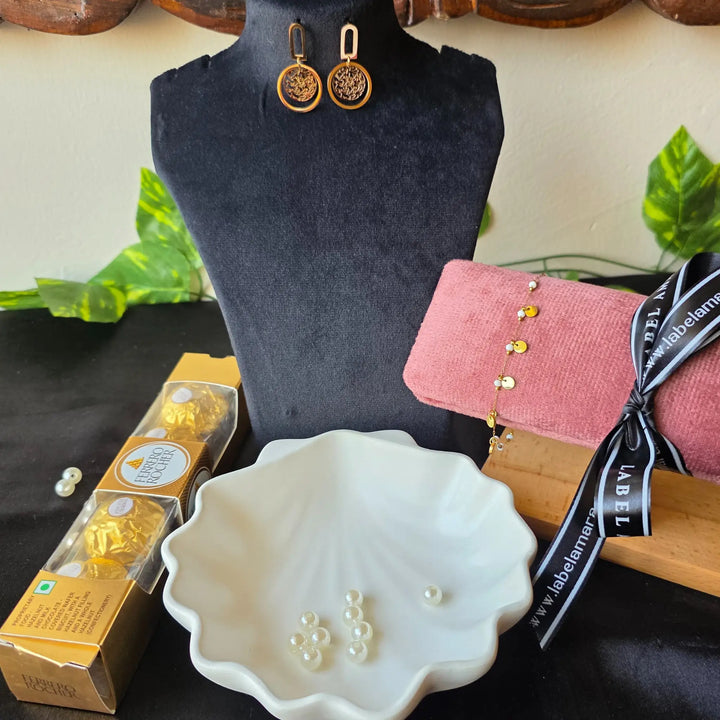 Valentine Luxe Golden Charm Hamper - 18KT Gold plated 1 piece