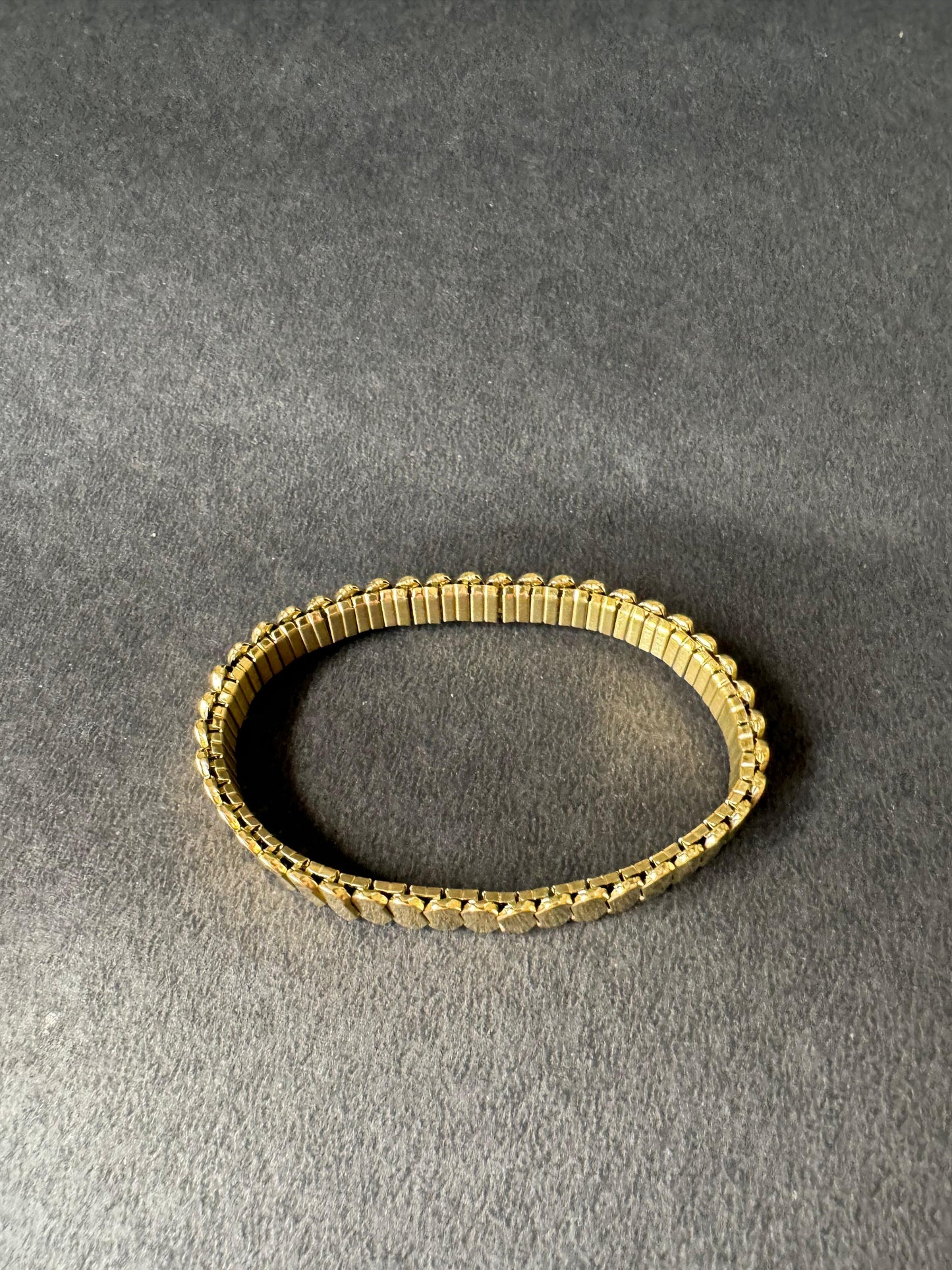 Ethereal Luxe Bracelet - Wavy Cascade