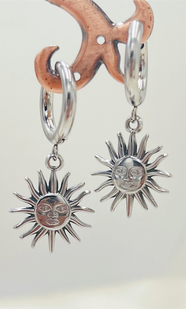 Helvyn Earrings