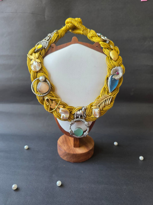 Vanya Paat Necklace