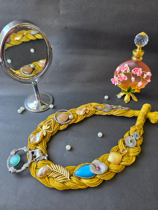 Vanya Paat Necklace