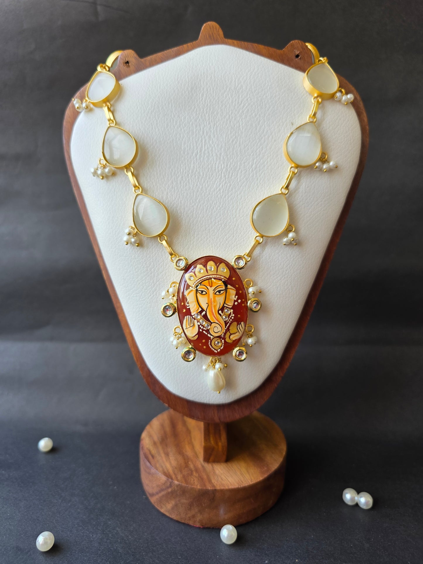 Morya Necklace Set