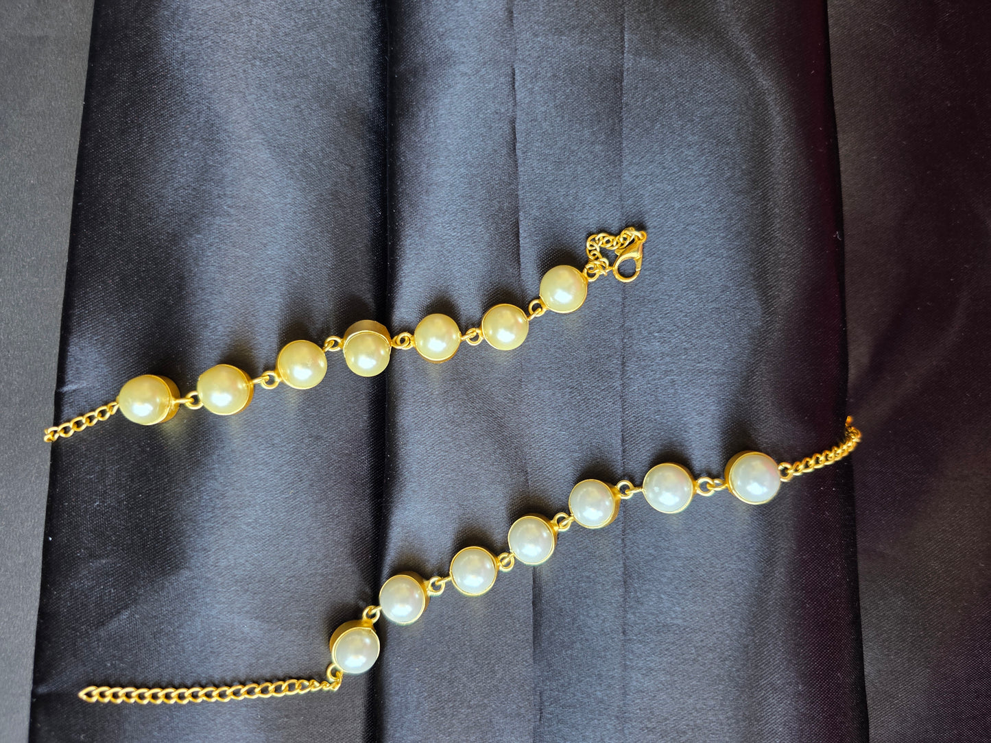 Samaira Pearl Bracelet