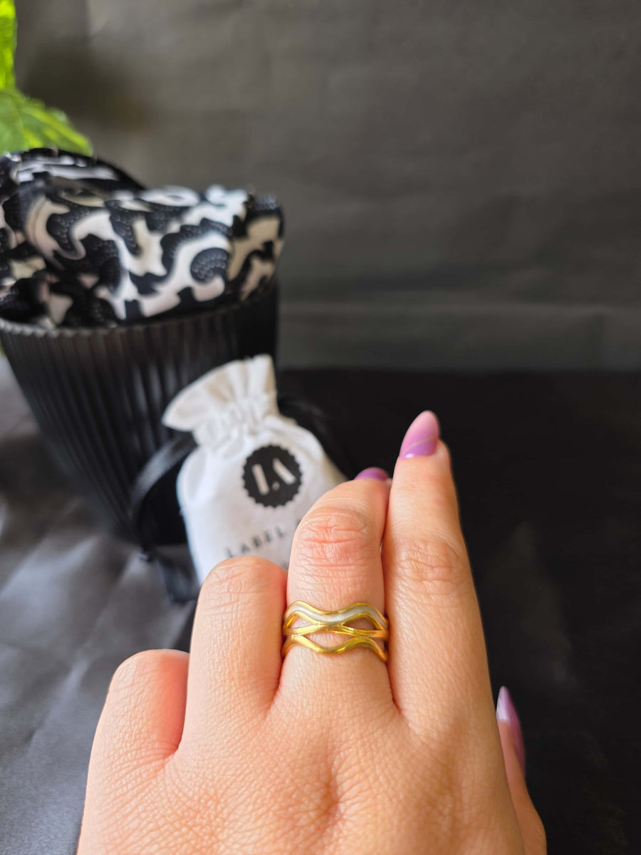 Velora Tide Ring