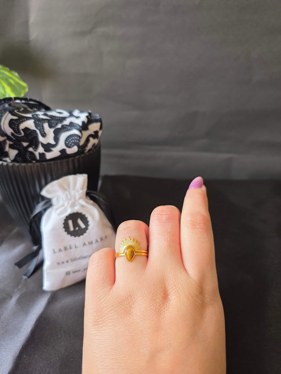 Heliora Ring