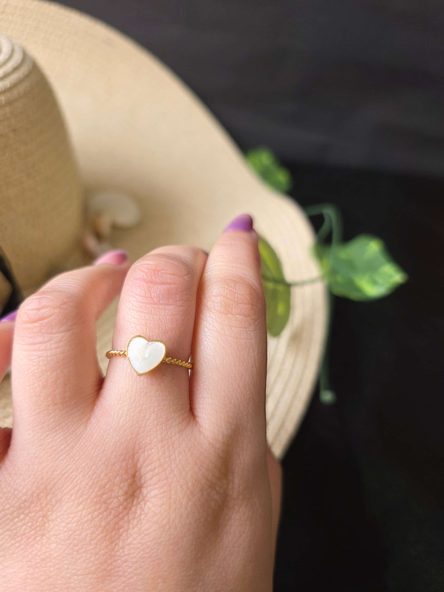 Lunet Amour Ring