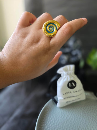 Coravine Spiral Ring