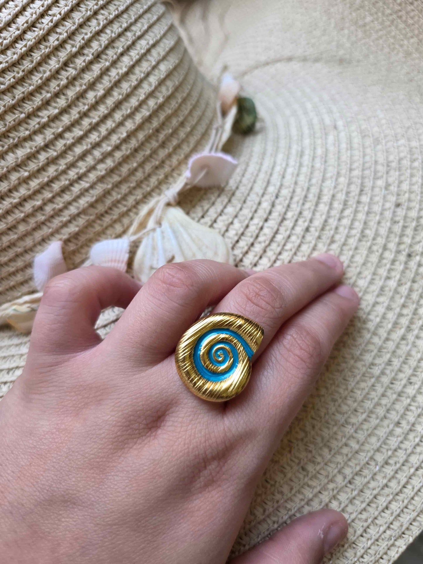 Coravine Spiral Ring