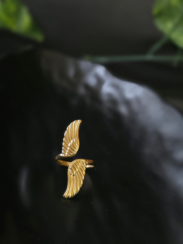 Serel Wing Ring