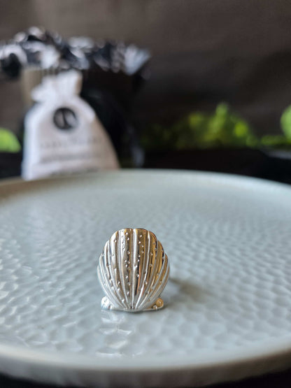 Corinne Shell Ring
