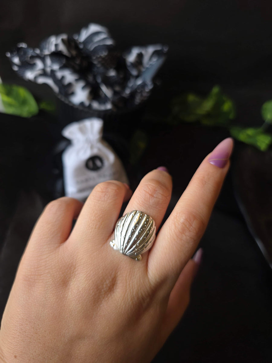 Corinne Shell Ring