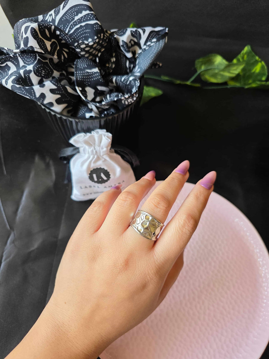 Thalen Mist Ring