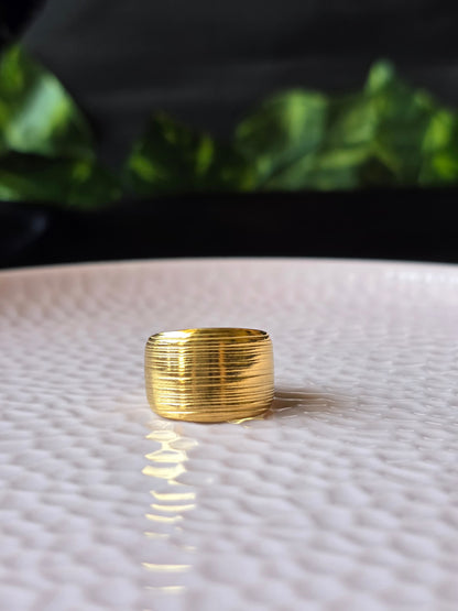 Vareen Gold Ring