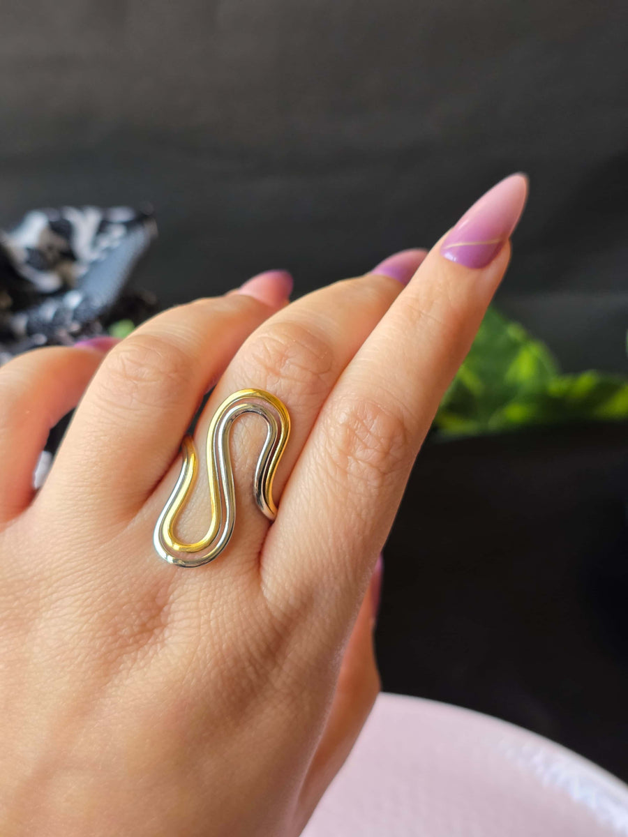 Avenya Loop Ring