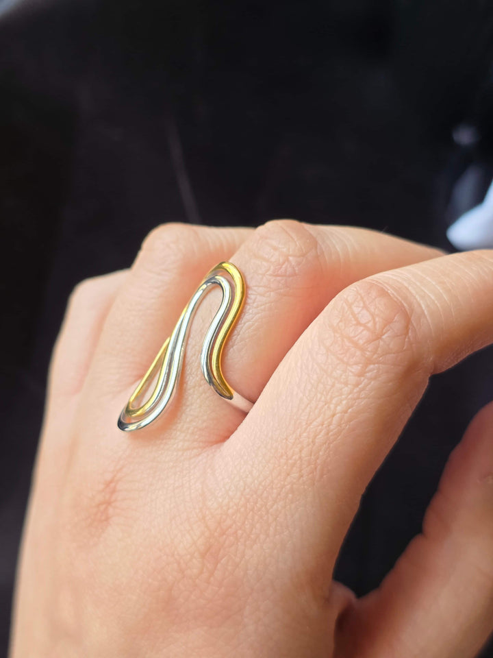 Avenya Loop Ring