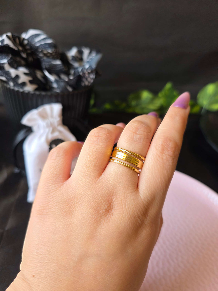 Orielle Band Ring