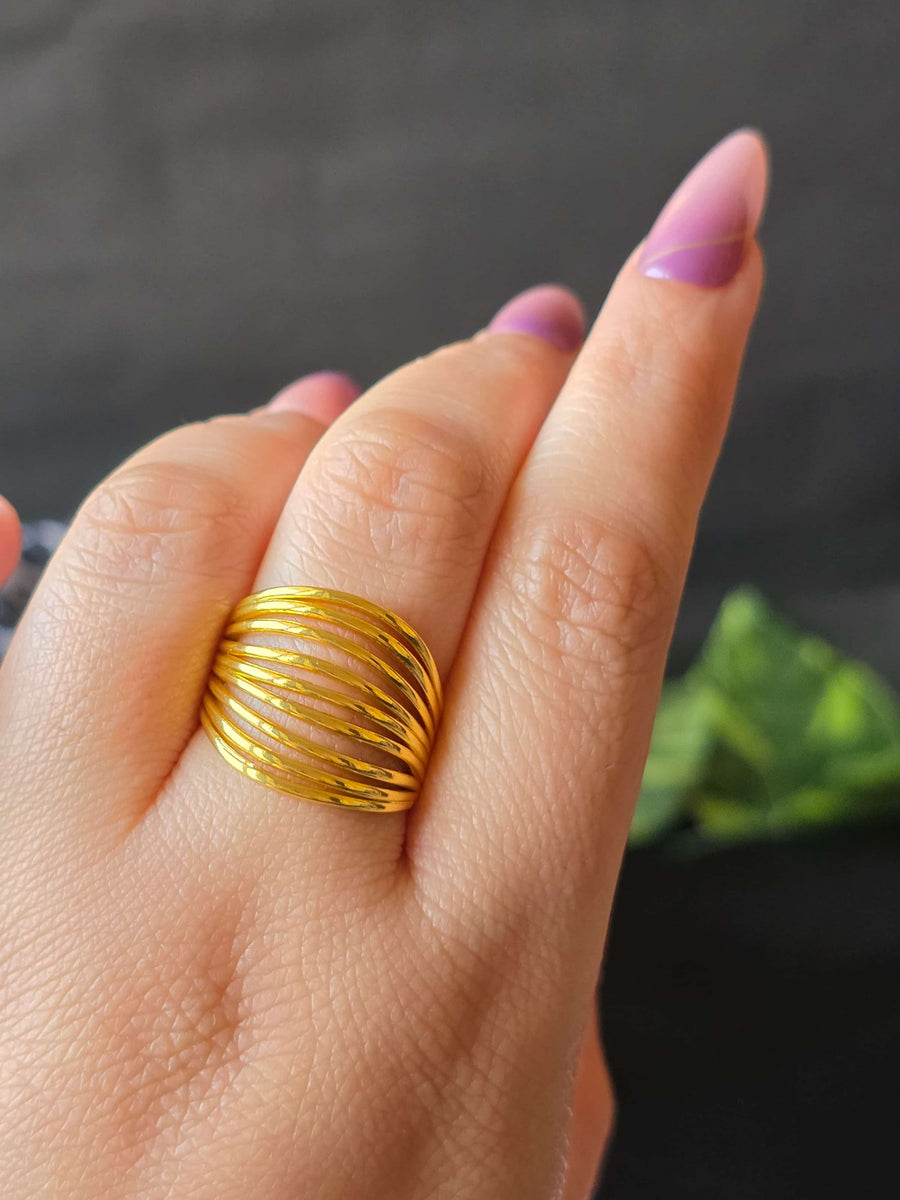 Venyra Gleam Ring