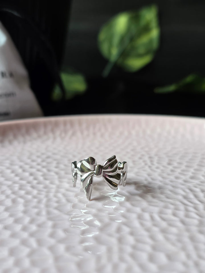 Erielle Bow Ring