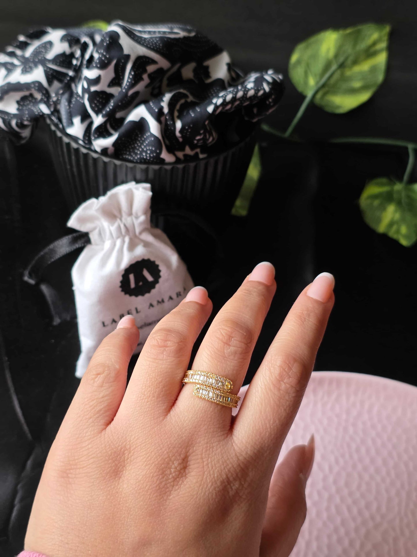 Elairen Curve Ring