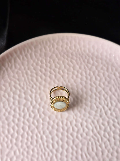 Corvella Radiant Ring