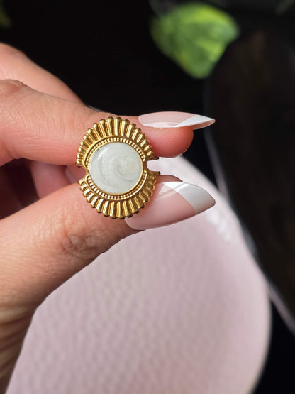 Corvella Radiant Ring