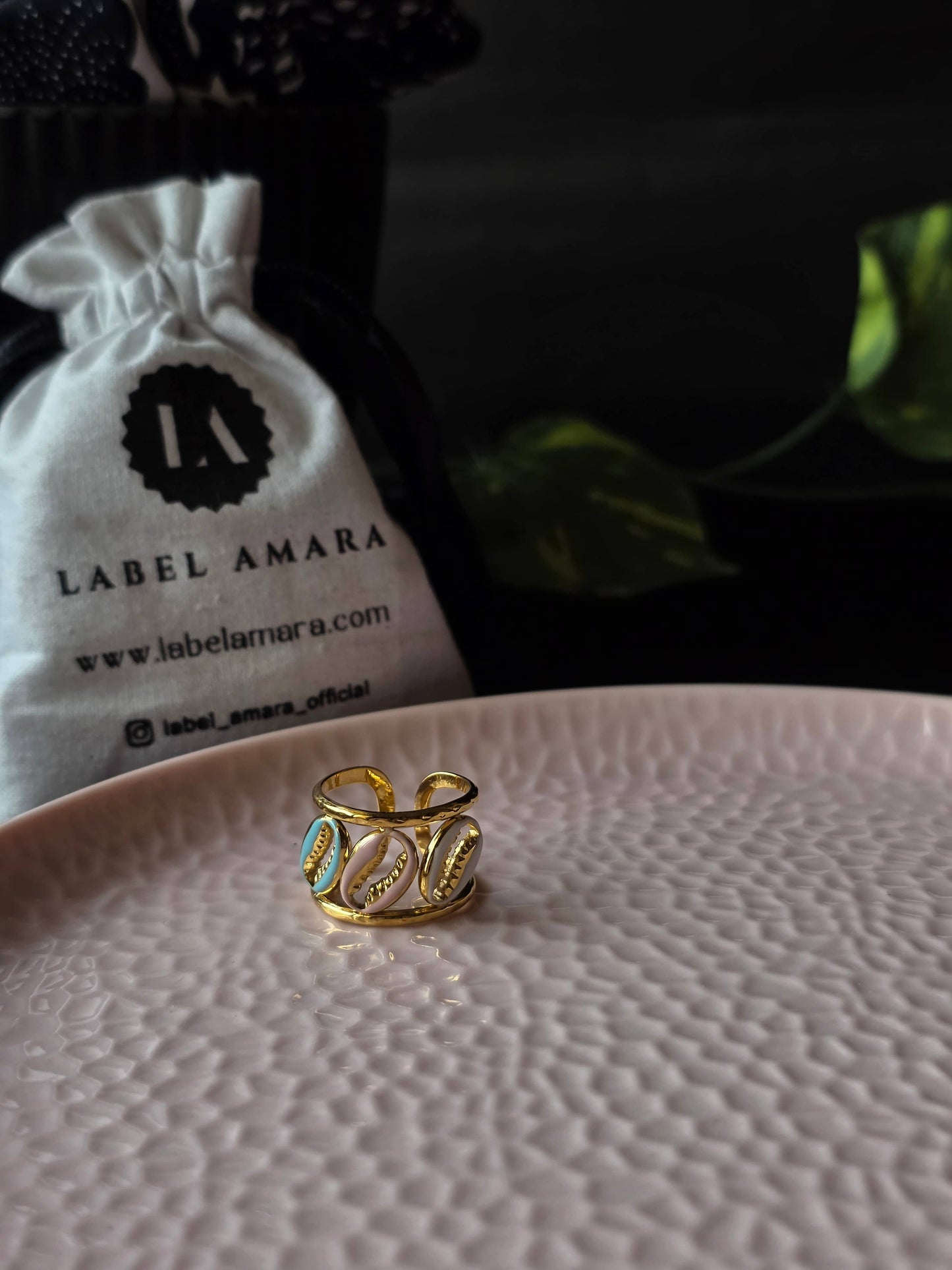 Ceralune Ring