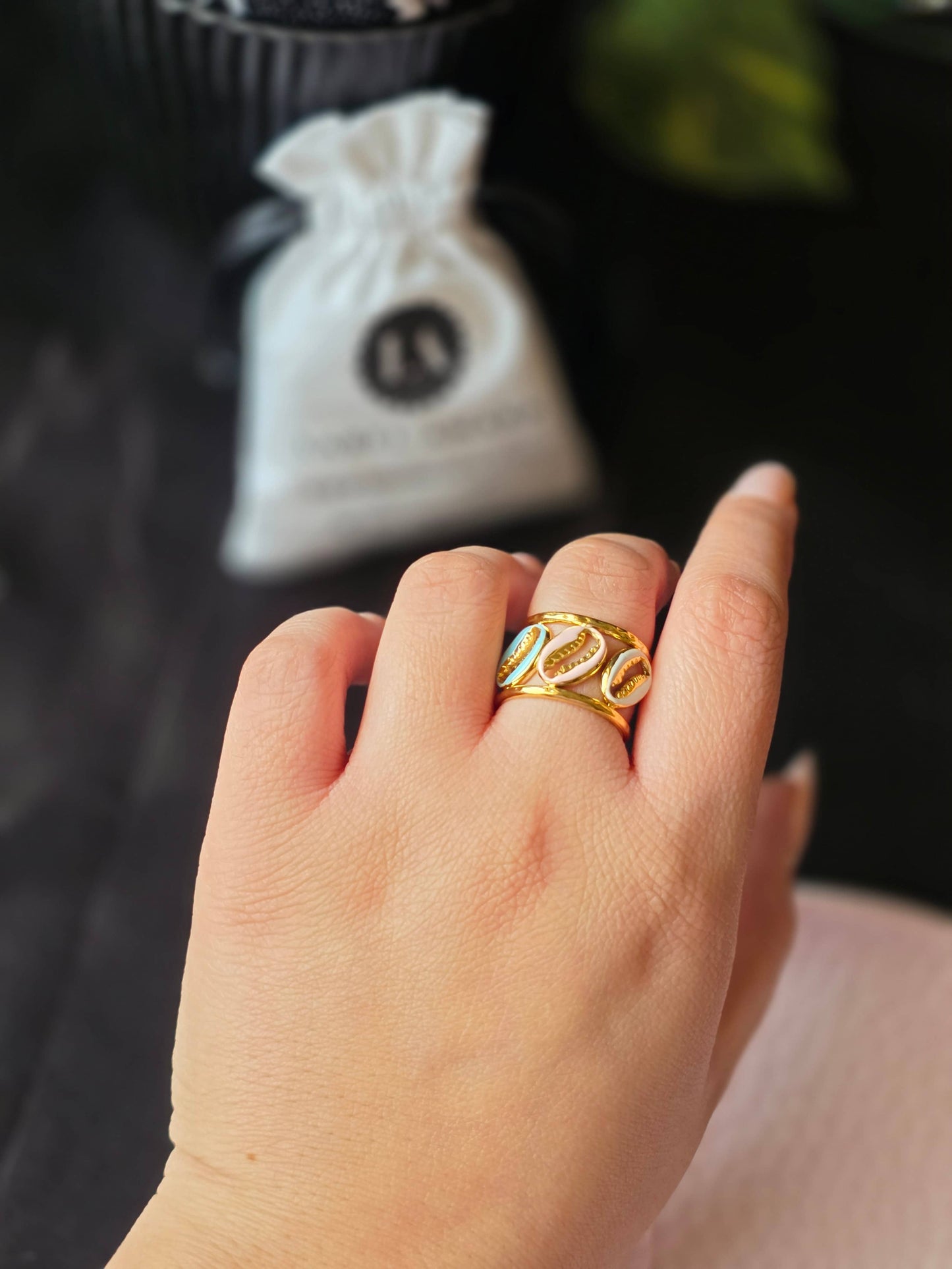 Ceralune Ring