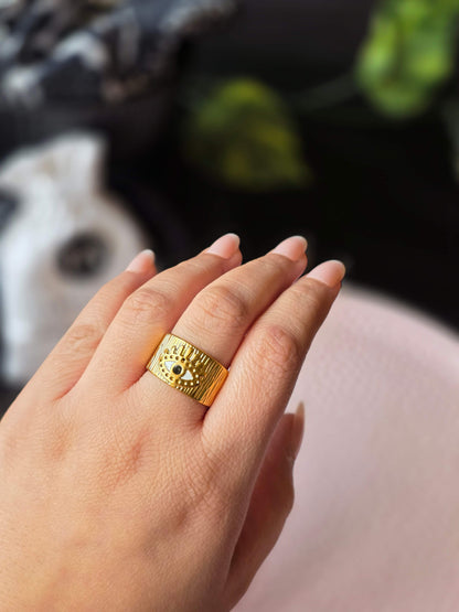 Dravyn Eye Ring