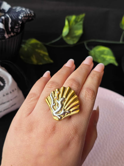 Marivelle Crest Ring