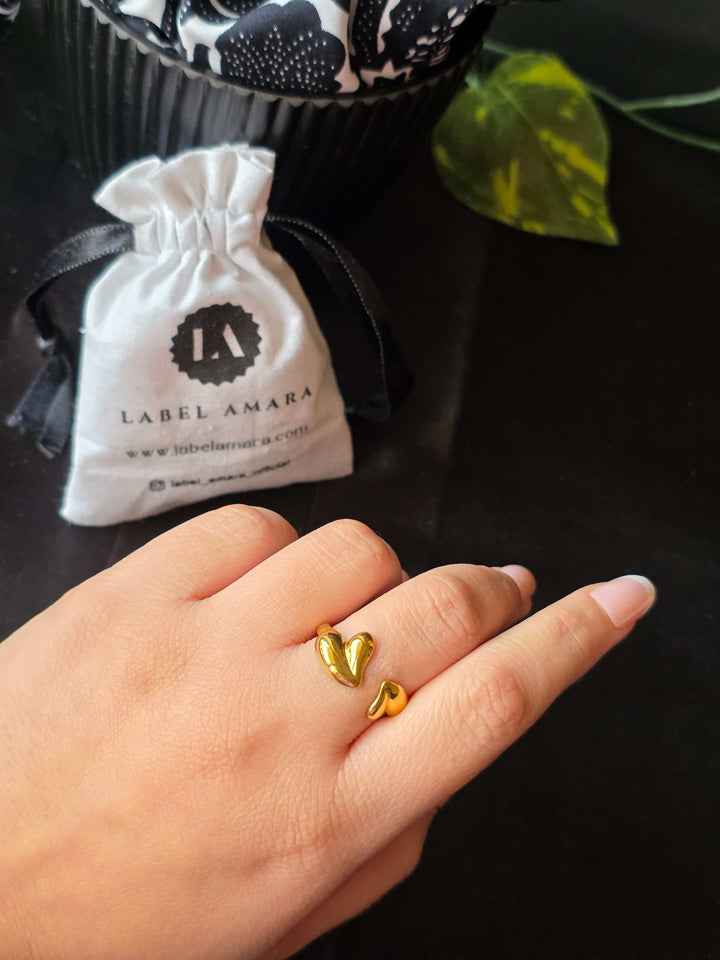 Amora Twin Heart Ring