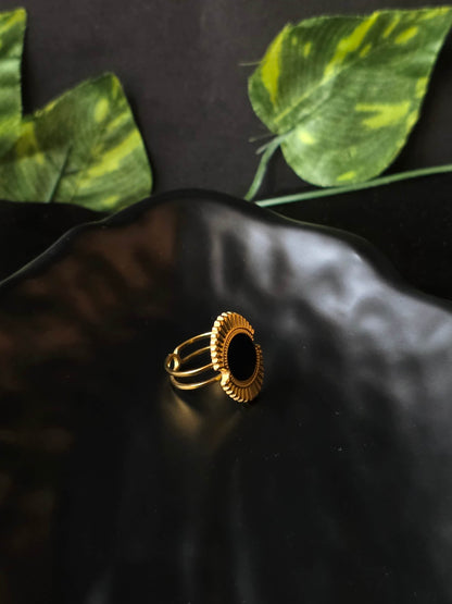 Corvella Radiant Ring