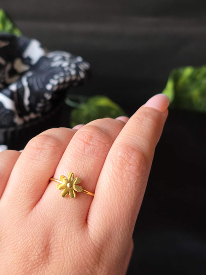 Amara Petal Ring