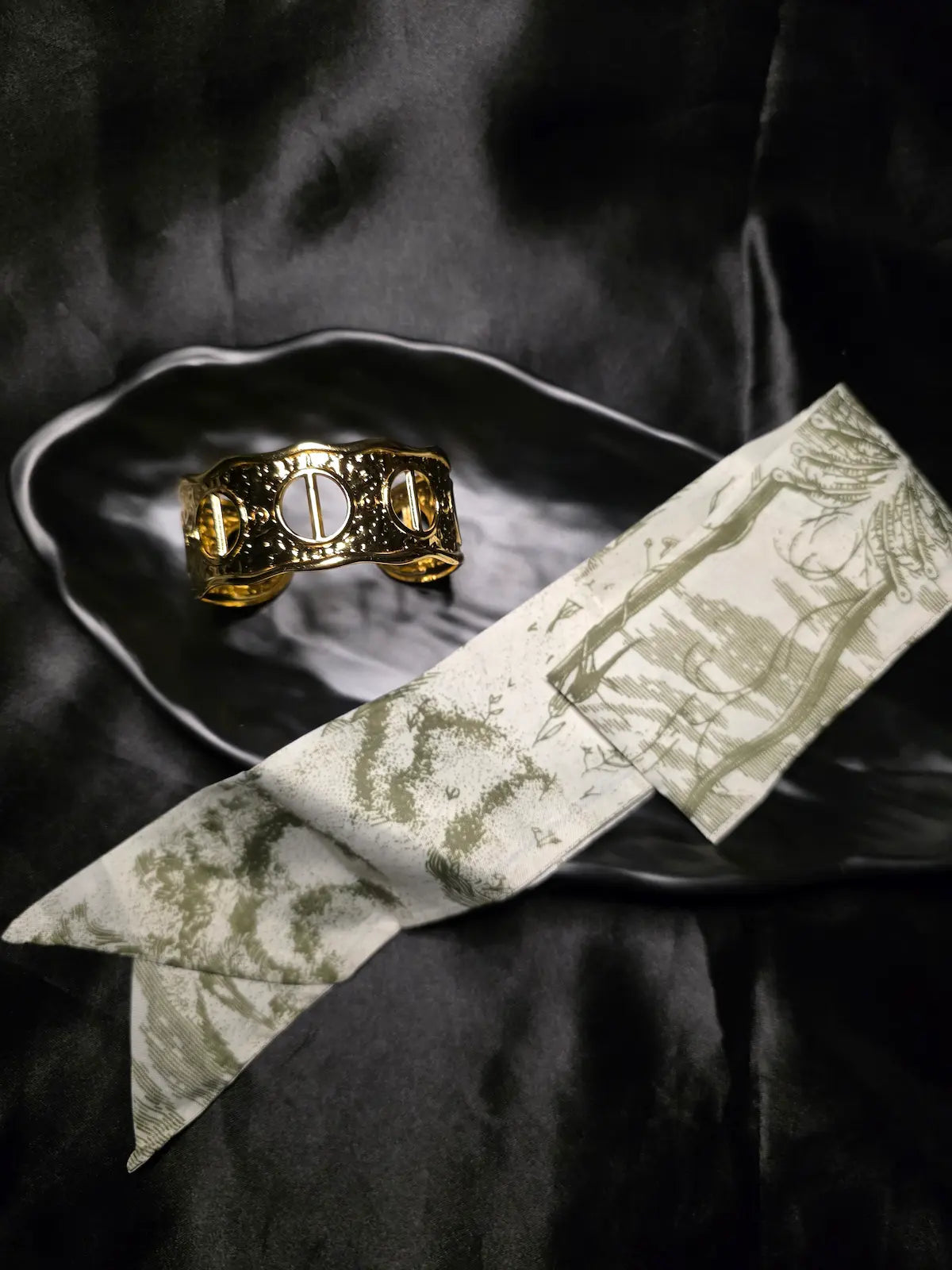 Runway Bond Bracelet