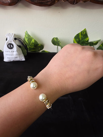 Chandrika Pearl Cuff