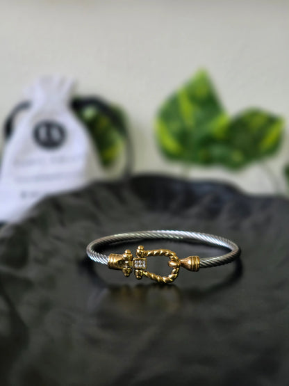 Riyasat Bangle