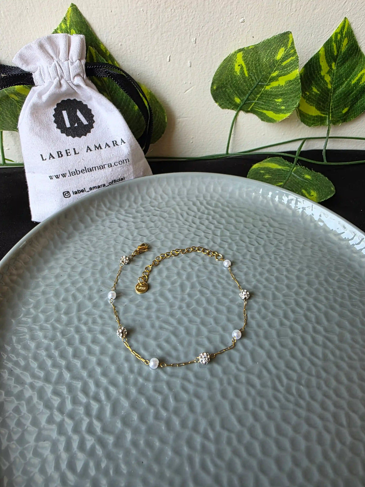 Mira Pearl Bracelet