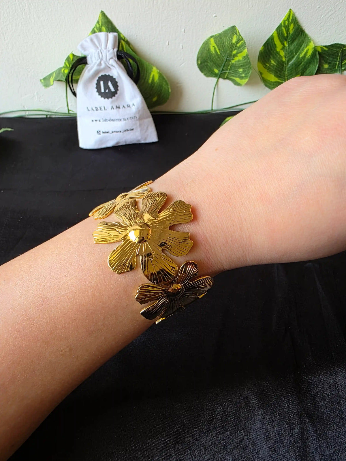 Petal Muse Bangle