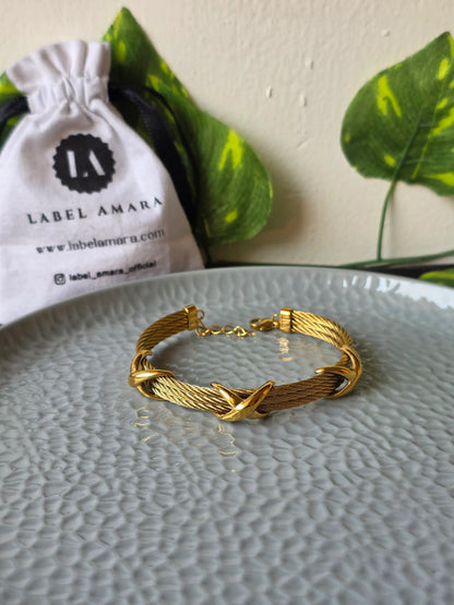 Imperia Coil Bangle