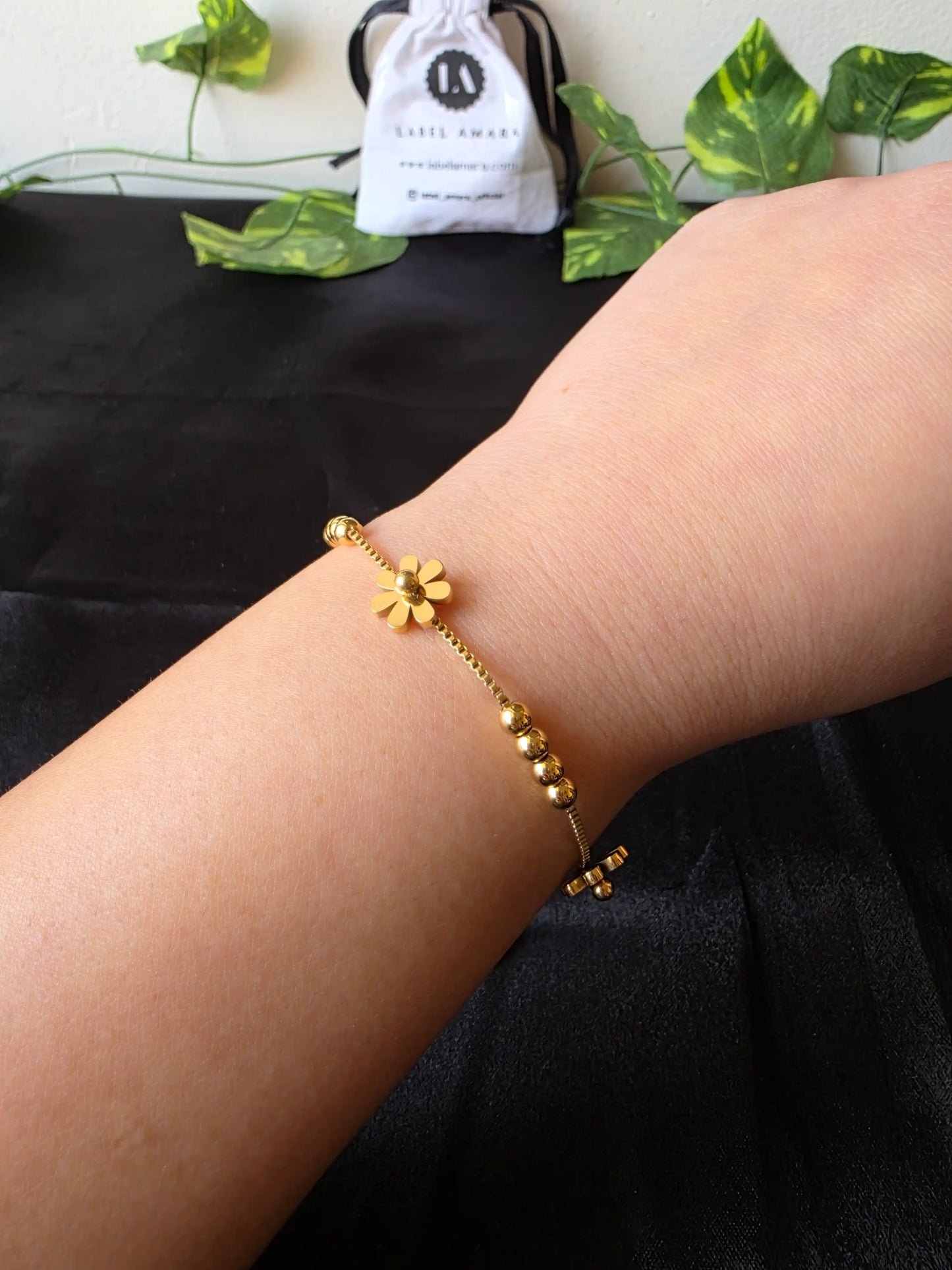 Daisy Chain Bracelet