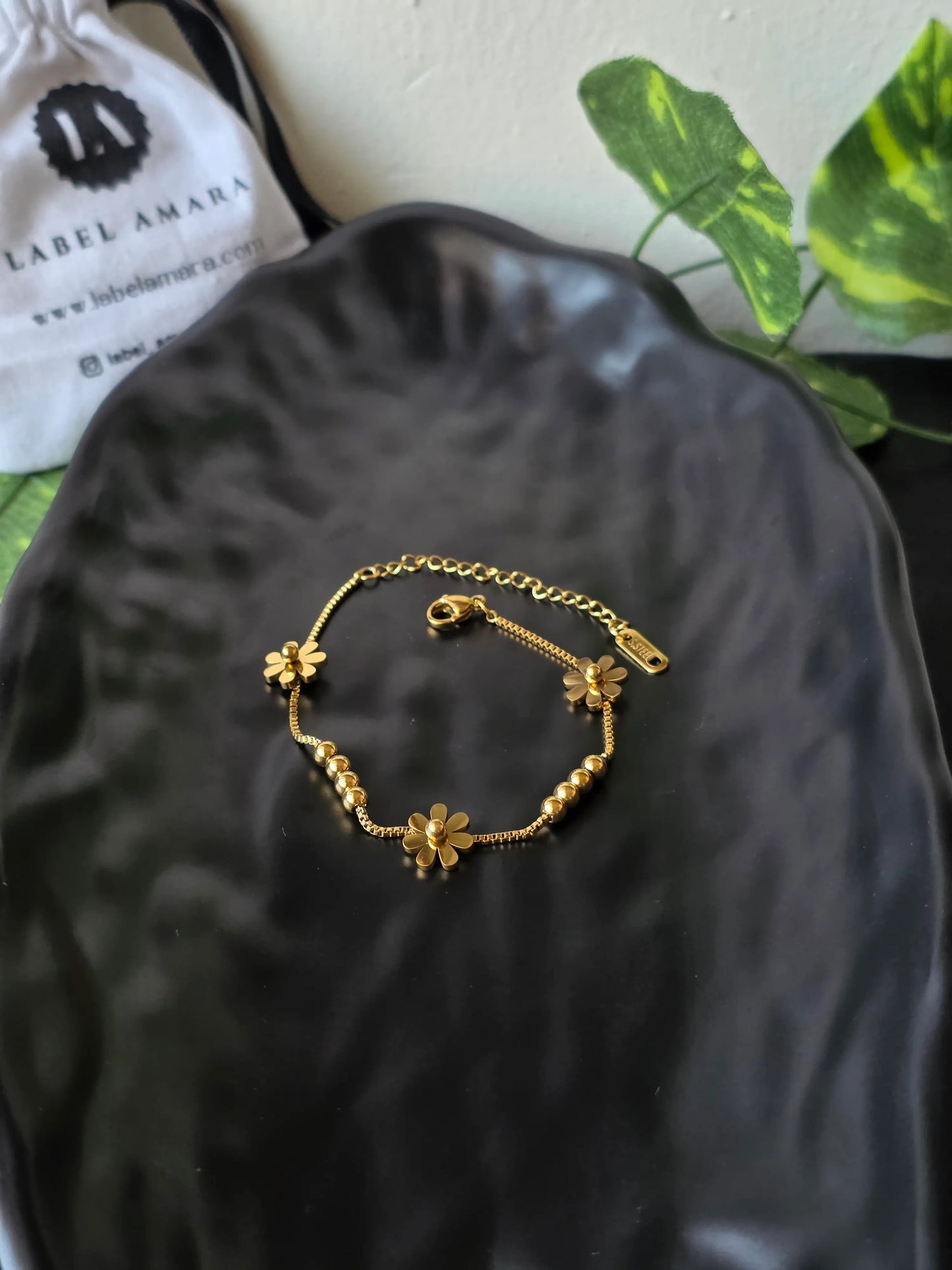 Daisy Chain Bracelet