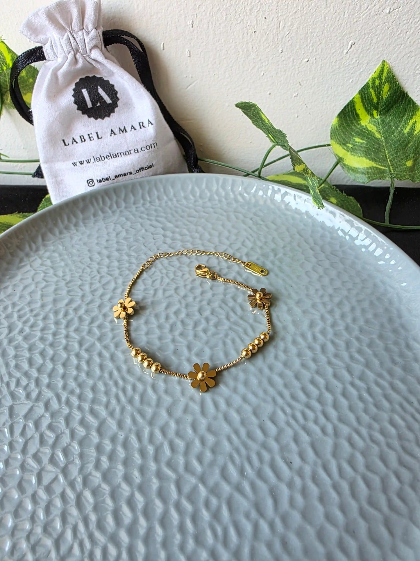 Daisy Chain Bracelet